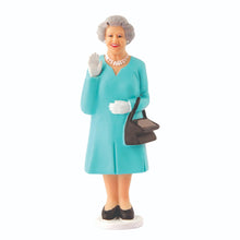 Load image into Gallery viewer, Solar Powered Waving Queen Figurine