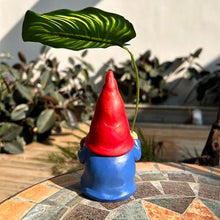 Load image into Gallery viewer, WSHMZYHOME Garden Gnome with Leaf Umbrella – Hand-Painted Resin Lawn Sculpture