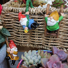 Load image into Gallery viewer, JARPSIRY 3-Piece Miniature Pot Hanging Gnomes Set – Resin Fence & Planter Hugger Figurines
