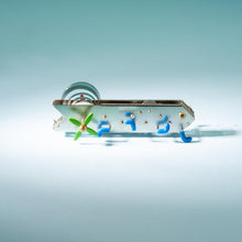 Load image into Gallery viewer, Windup Bonga Mechanical Desk Toy