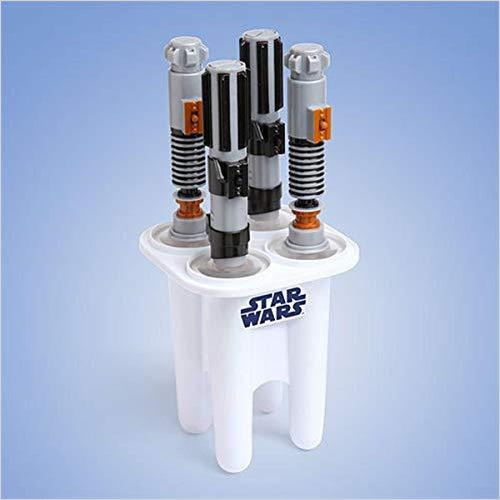Star Wars Lightsaber Ice Pop Maker - Gifteee. Find cool & unique gifts for men, women and kids