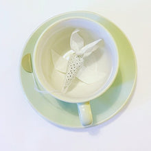 Load image into Gallery viewer, Goldfish tea bags Gift box - Gifteee Unique & Unusual gifts, Cool gift ideas