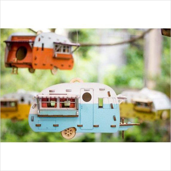 Vintage Camper Bird House Build Set - Gifteee. Find cool & unique gifts for men, women and kids