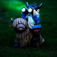 Load image into Gallery viewer, Joint Honglin Viking Gnome Riding Highland Cow – Solar Telescope Outdoor Yard Statue
