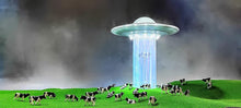 Load image into Gallery viewer, Alien Cow Abduction Lamp
