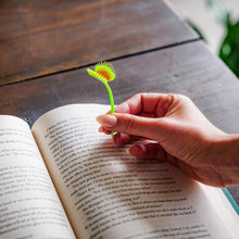 Load image into Gallery viewer, Venus Flytrap Bookmarks – Funny Silicone Page Markers (2-Pack)
