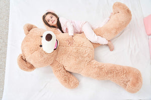 Giant Teddy Bear Plush Toy - Gifteee Unique & Unusual gifts, Cool gift ideas