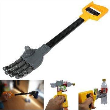 Plastic Robot Claw Hand Grabber - Gifteee Unique & Unusual gifts, Cool gift ideas