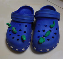 Load image into Gallery viewer, Snake &amp; Aligator Shoe Charms for Croc Clog
